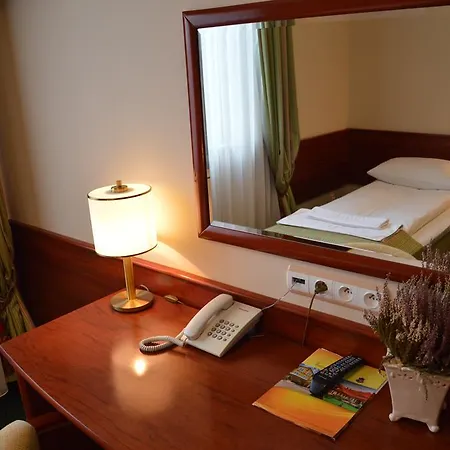Batory Hotell