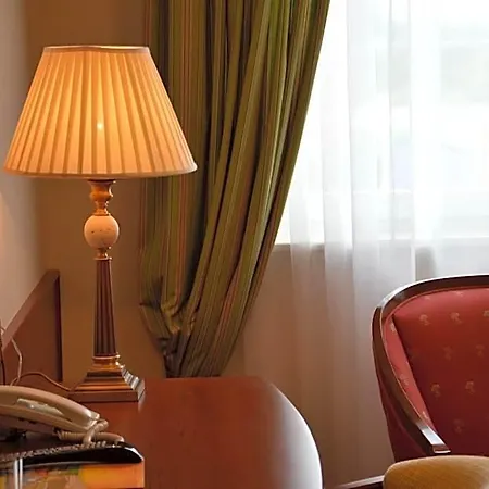 Hotel Batory 3*