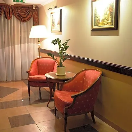 Batory Hotel Tłuszcz