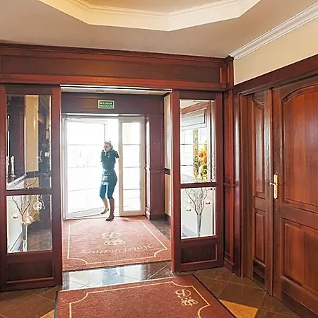 Batory Hotel 3*