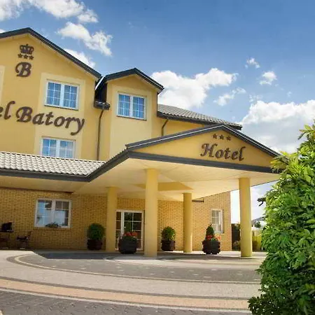 Отель Batory Тлущ