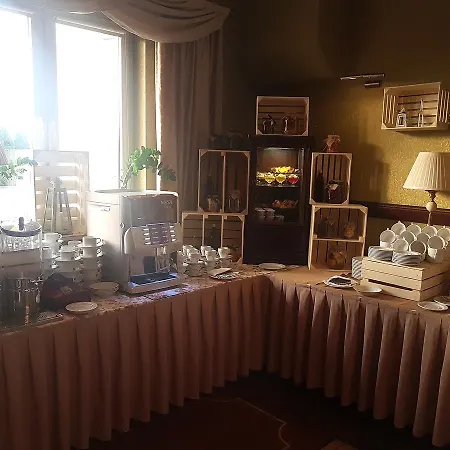 Batory Hotel 3*