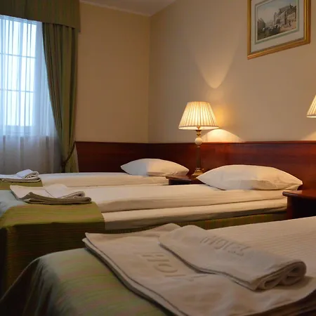 Hotell Batory Tłuszcz