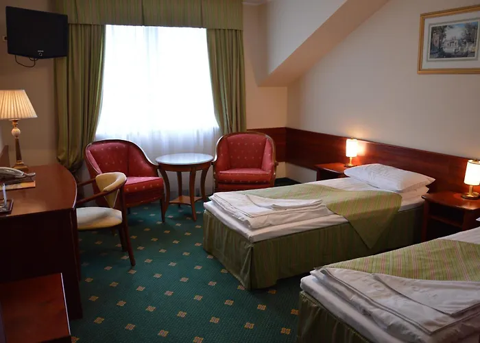 Hotel Batory Tłuszcz