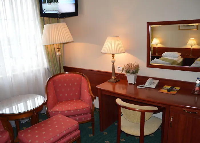 Batory Hotel Tłuszcz